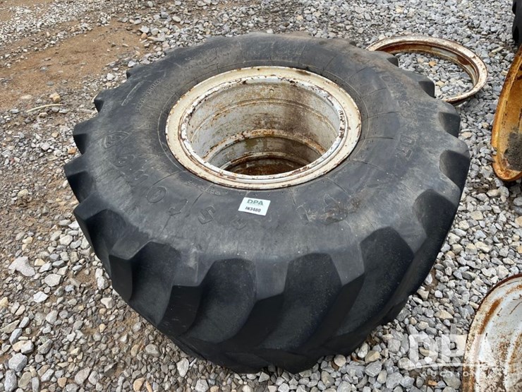 firestone-flotation-tire-(jn3480)-image-1