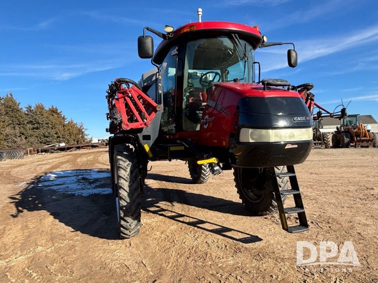 case-ih-patriot-4440-image-5