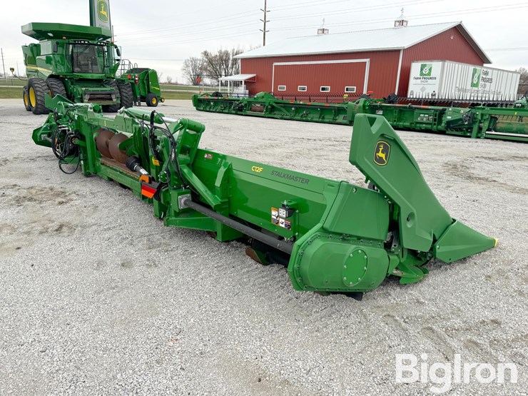 john-deere-c12f-image-4