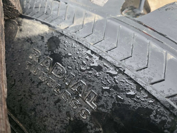 john-deere-5.5-image-14