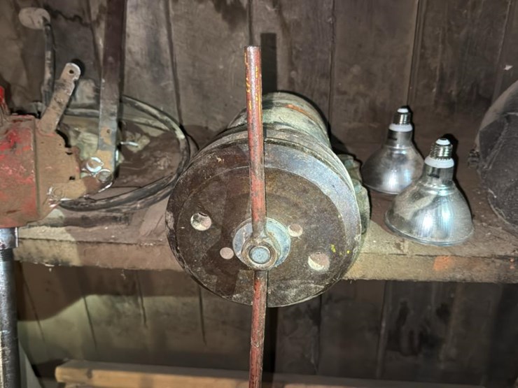 #138-•-miscellaneous-items*-image-5