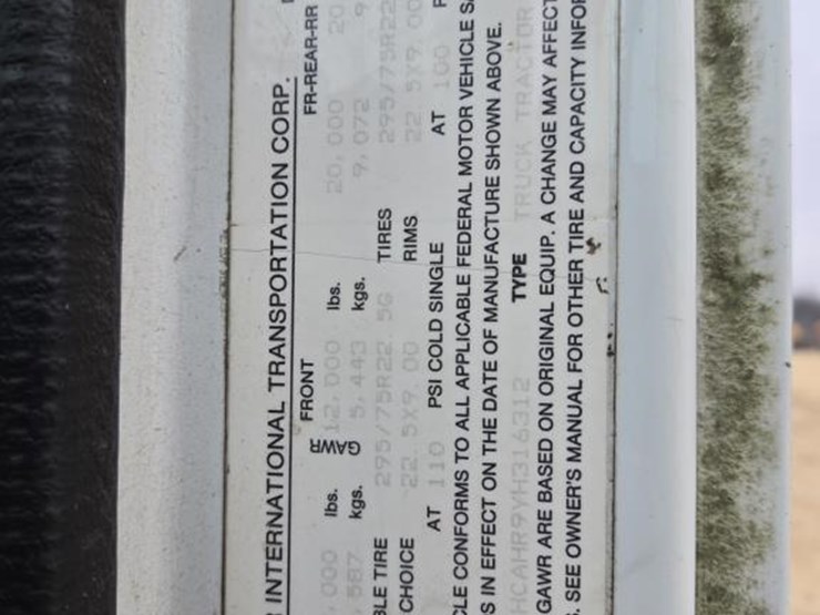 2000-international-8100-image-15