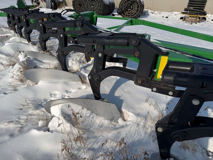 john-deere-3710-image-9