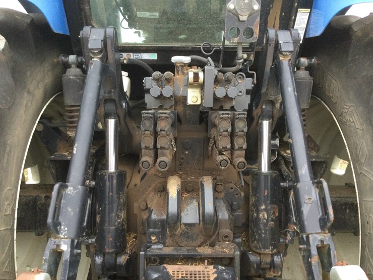 new-holland-190-image-5