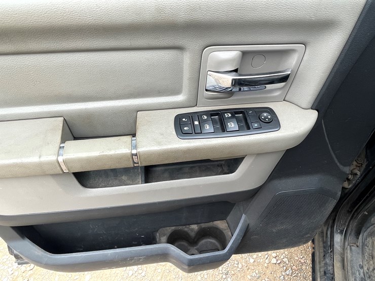 dodge-ram-2500-image-36