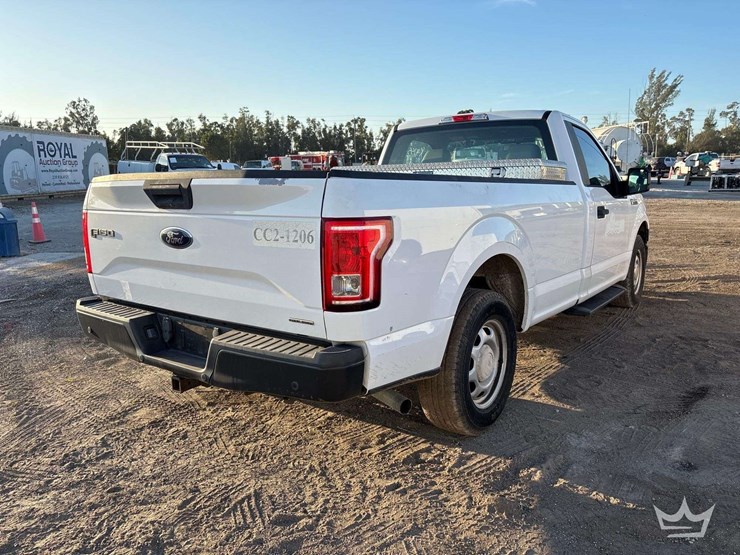 2016-ford-f150-image-3