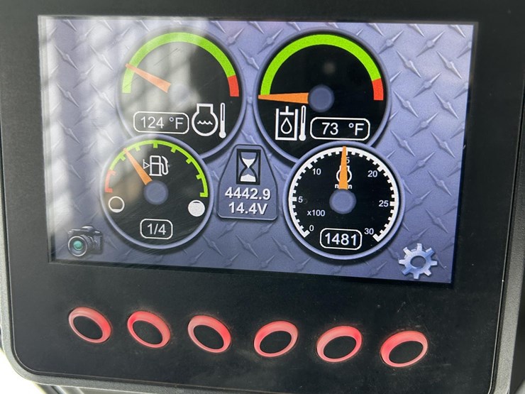 2016-caterpillar-259d-image-42