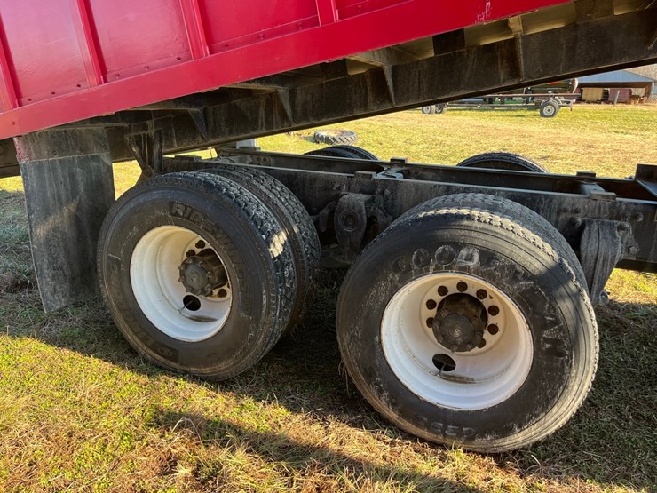 05-freightliner,-m2,-20’johnny-gregory-dump-grain-body,-5’-sides,-image-5
