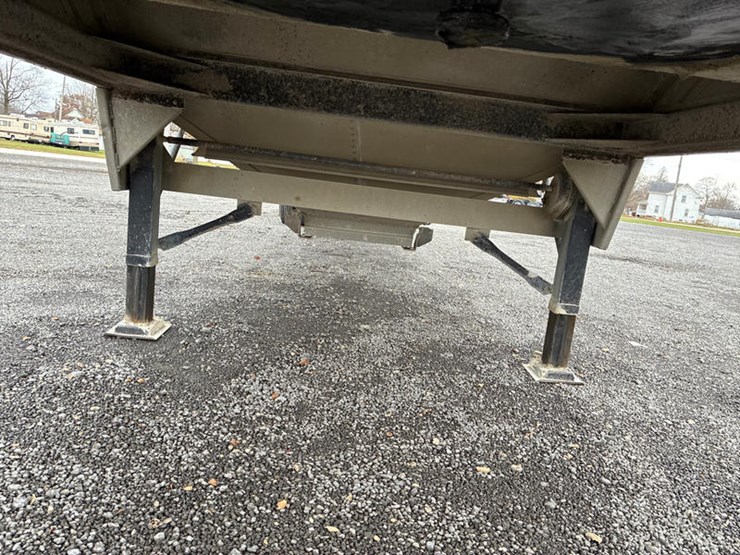 wilson-hopper-bottom-image-17