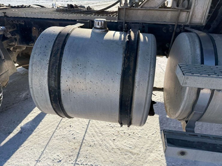 2006-mack-chn613-image-42