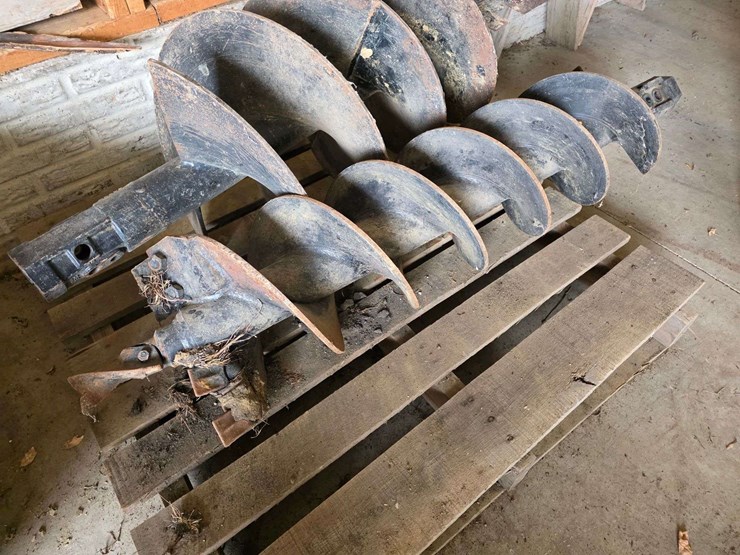 john-deere-worksite-pro-pa30-post-hole-auger,-24”,-18”-and-12”-bits,-standard-flow-hydraulics,-flat-image-10