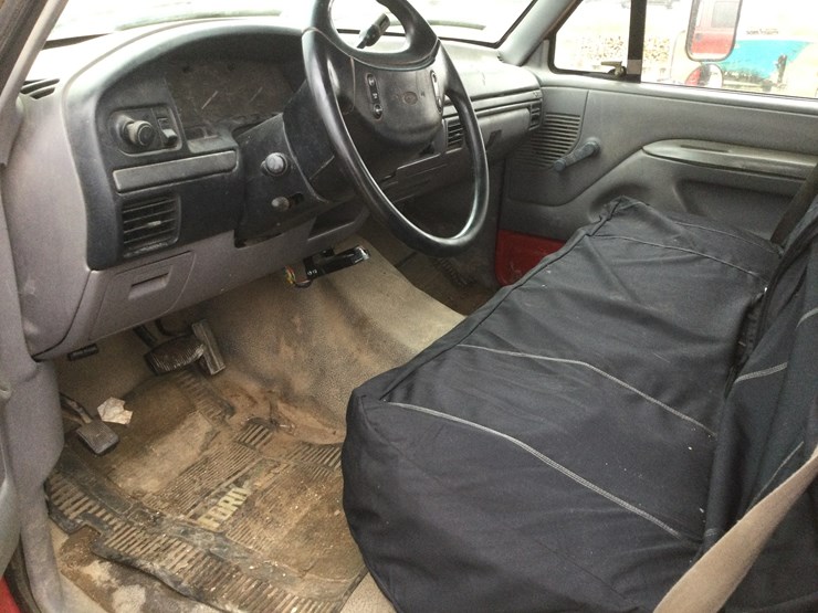 #4553-•-1995-ford-1-ton-flatbed-truck:-(has-clear-wi-title)-image-11