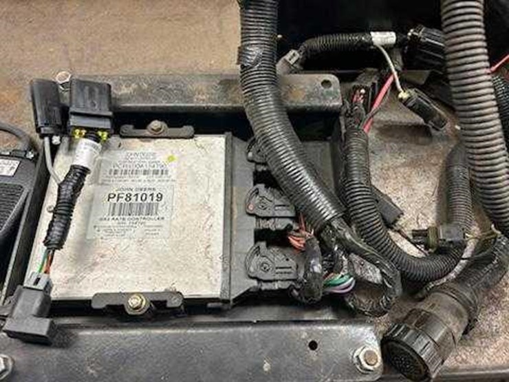 john-deere-gs2-rate-controller-image-1