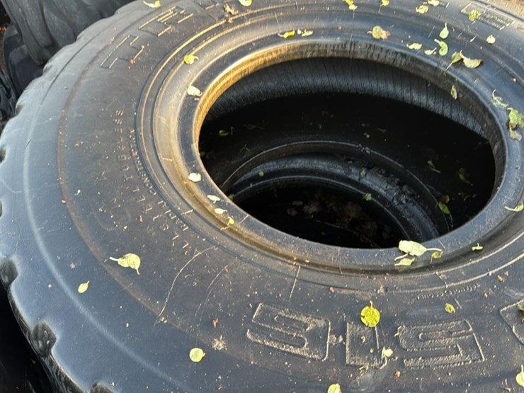 #145-•-loader-tires*-image-8
