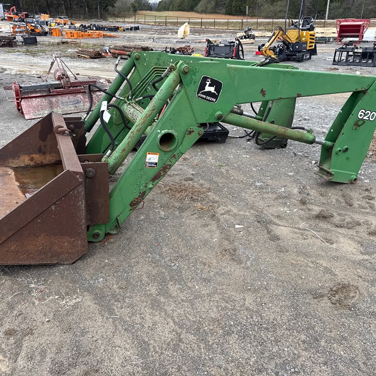 JOHN DEERE 620