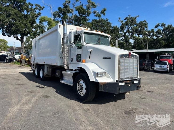 kenworth-t800-image-1