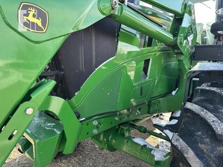 2023-john-deere-6r-155-image-31