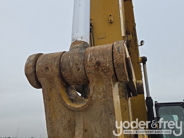 2012-caterpillar-349el-image-36
