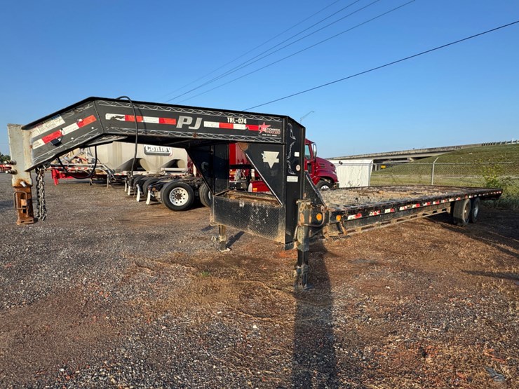 2018-pj-trailer-32ft-gooseneck-trailer-image-1