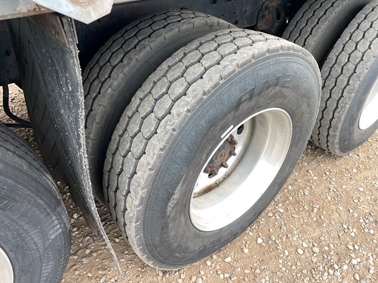 #1126-•-1999-sterling-dump-truck-(has-mn-title)-image-16