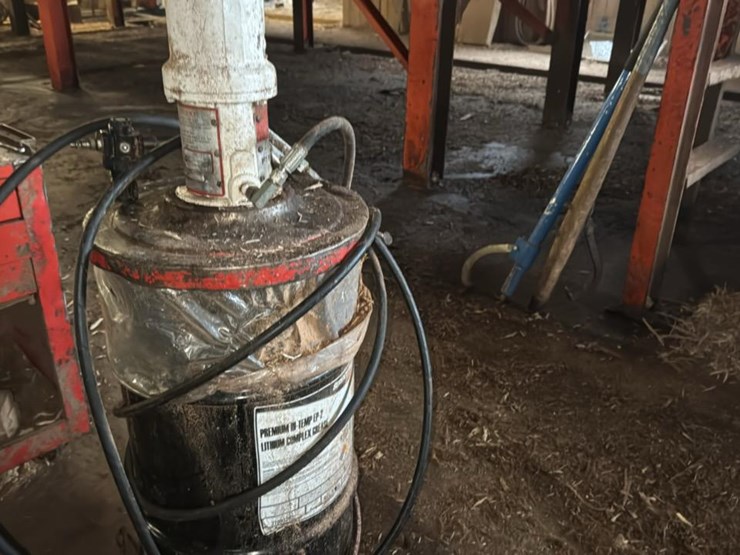 #131-•-air-grease-barrel-system-image-2