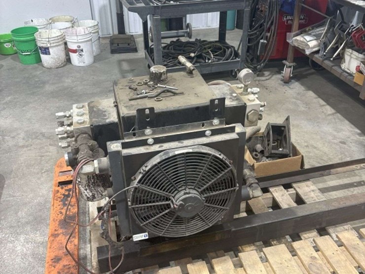 pto-command-hydraulic-20-gallon-per-minute-pump-image-5