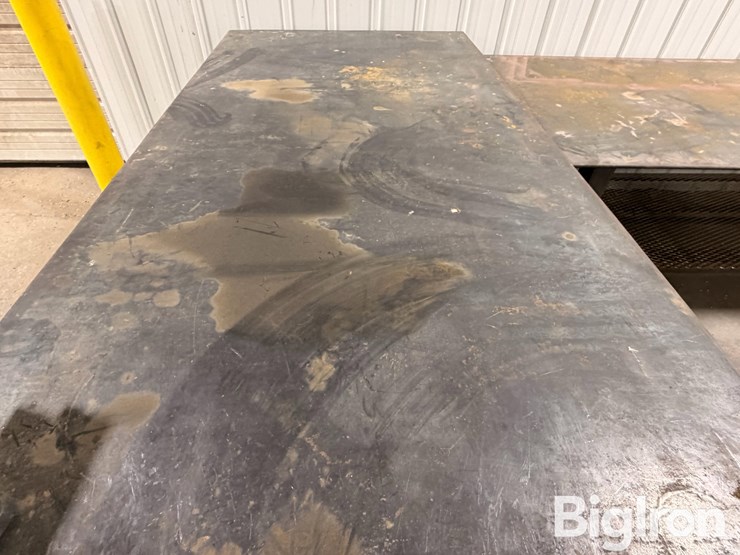 8'-welding-table-w/-vice-image-9