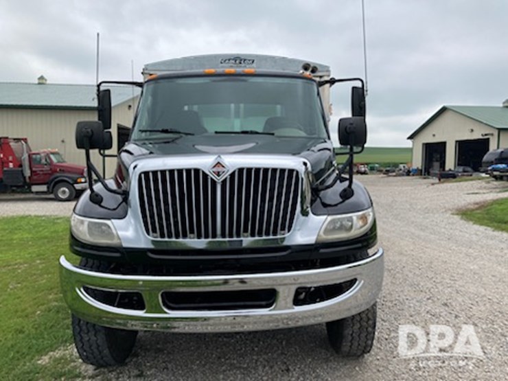 2010-international-durastar-4400-image-6