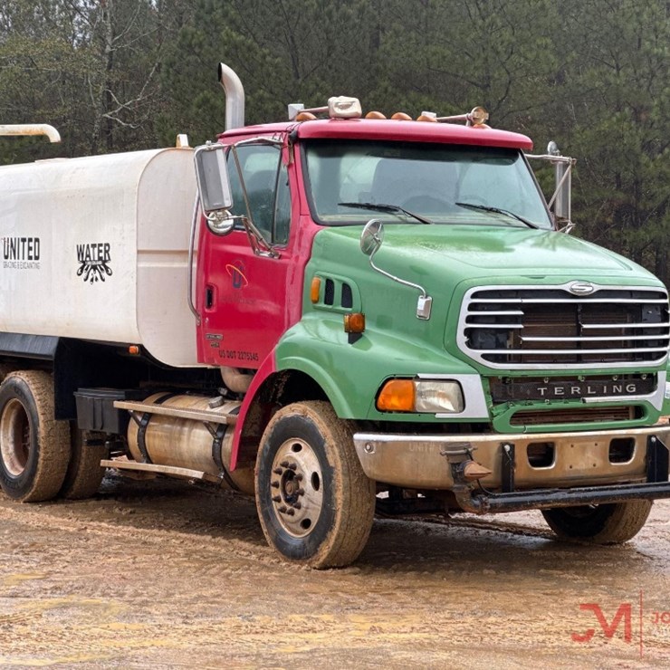 2007 STERLING WATER TRUCK