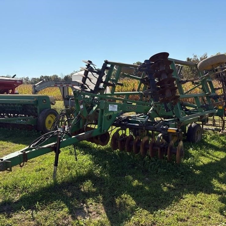 JOHN DEERE 726