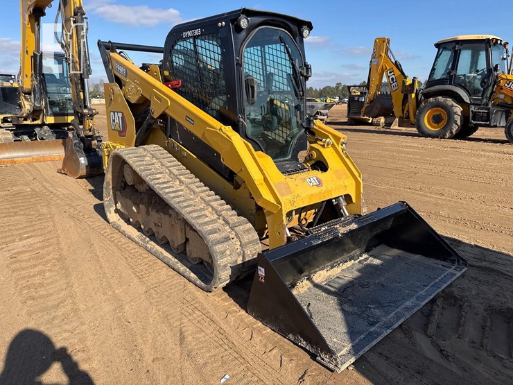 2022-caterpillar-299d3-image-6