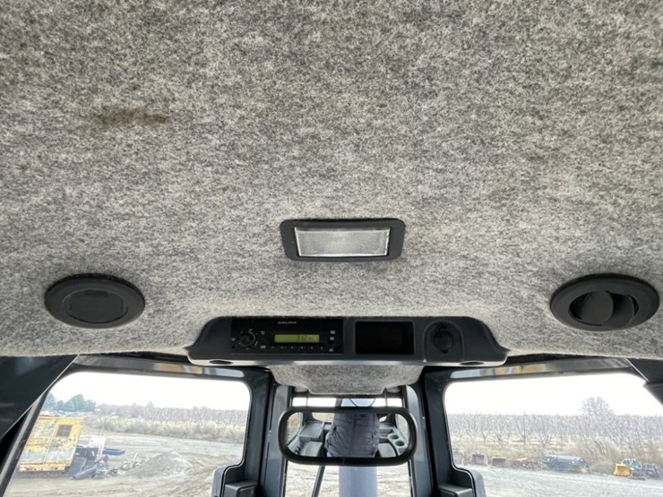 deere-650k-xlt-image-34