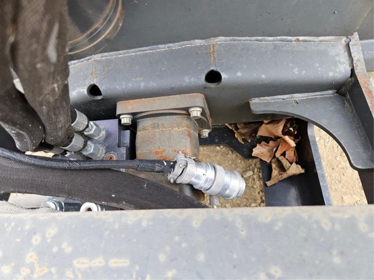 #3048-•-bobcat-sb-200-78"-2-stage-snow-blower-image-21