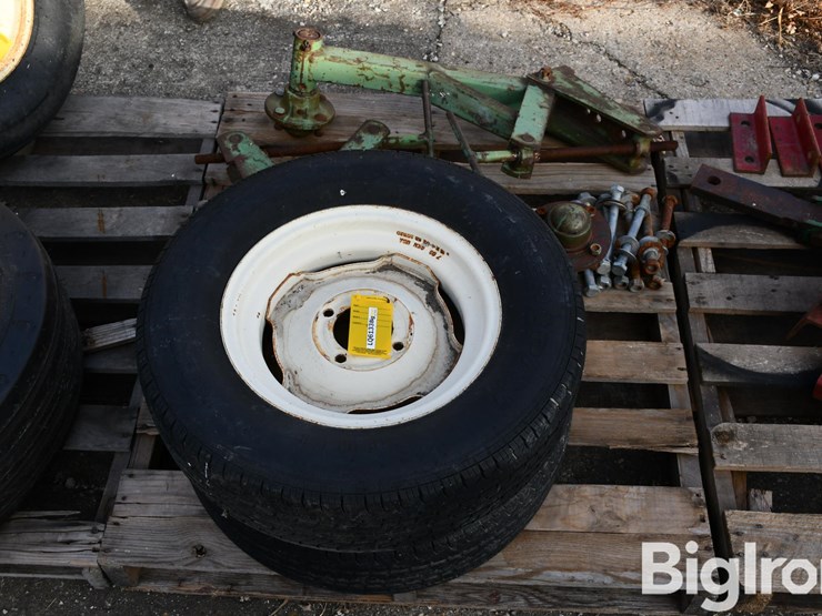 tiger-paw-p205/75r15-tires-on-4-bolt-rims-image-2