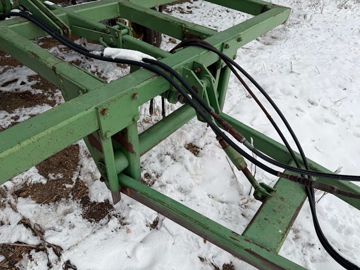 john-deere-17-image-12