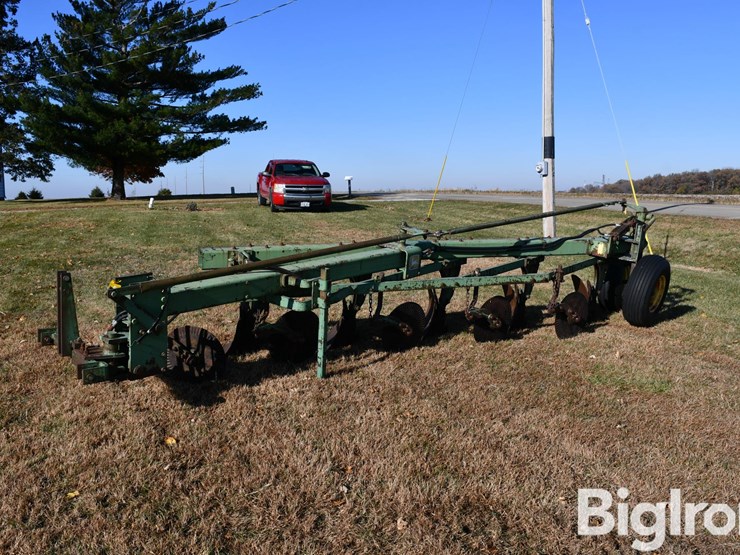 john-deere-5-image-1