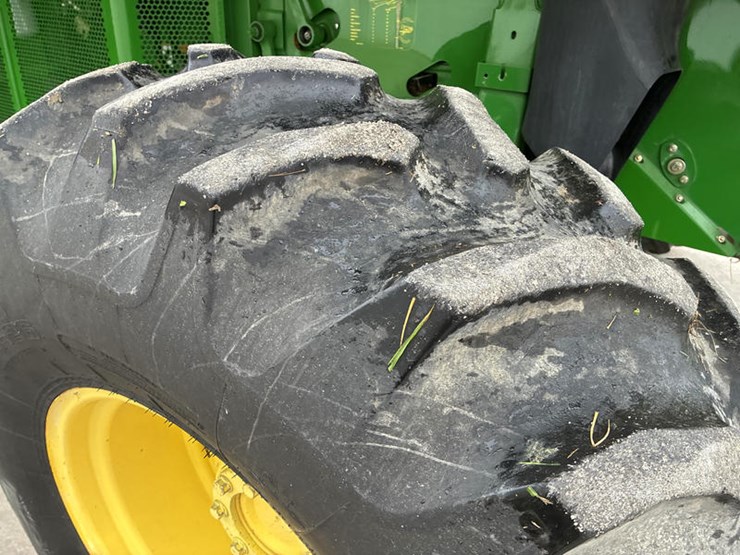 john-deere-2000-image-36