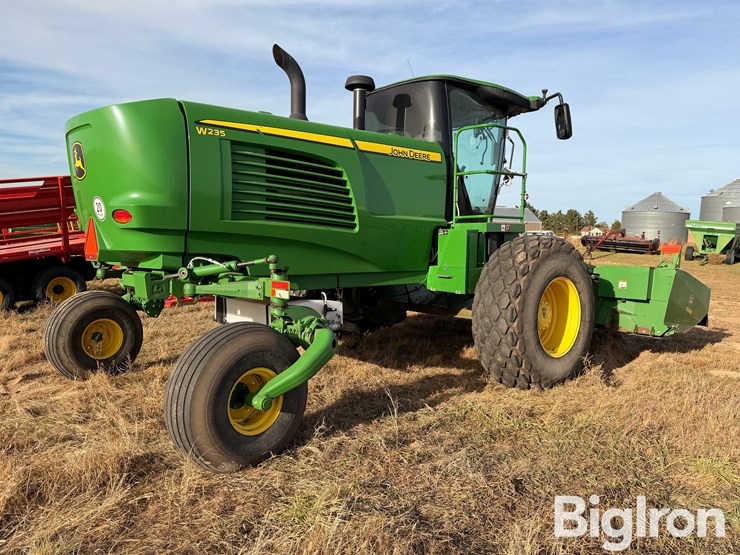 john-deere-w235-image-5