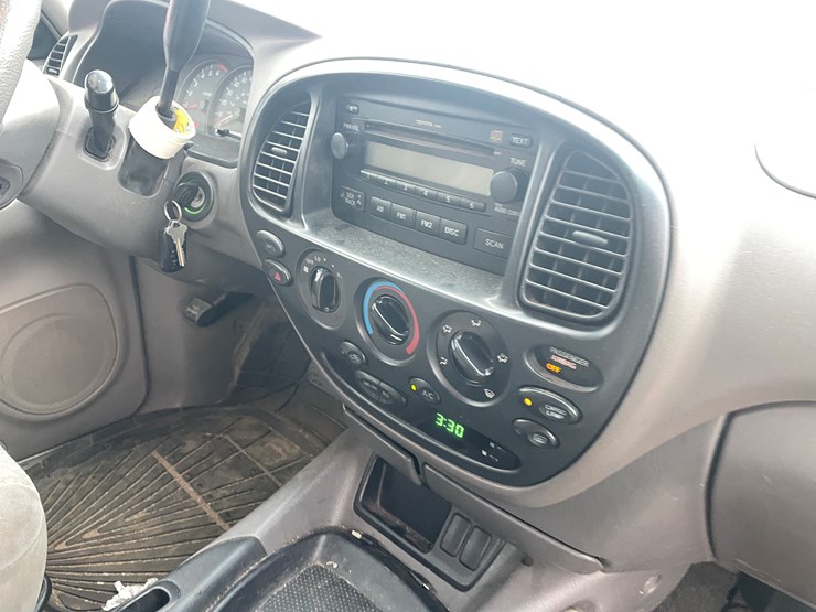 toyota-tundra-image-32