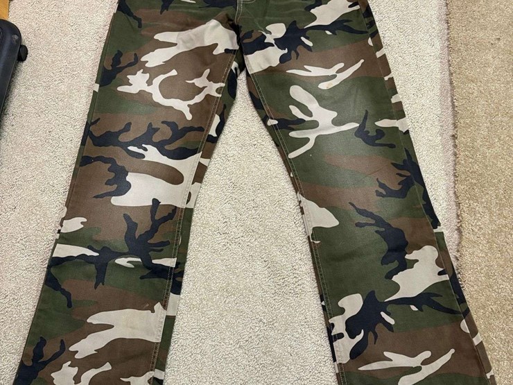 women’s-camo-pants-–-dark-green,-w32-x-l32,-light-green-adjustable-w31-35-x-l32.5-–-35.5-image-1