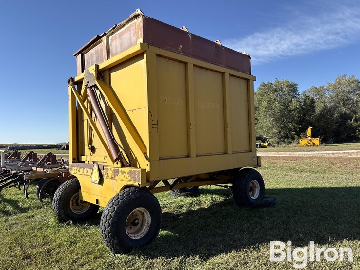 field-queen-inc-1408-forage-dump-wagon-image-5