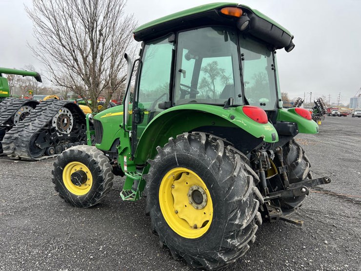 2005-john-deere-5425-image-14
