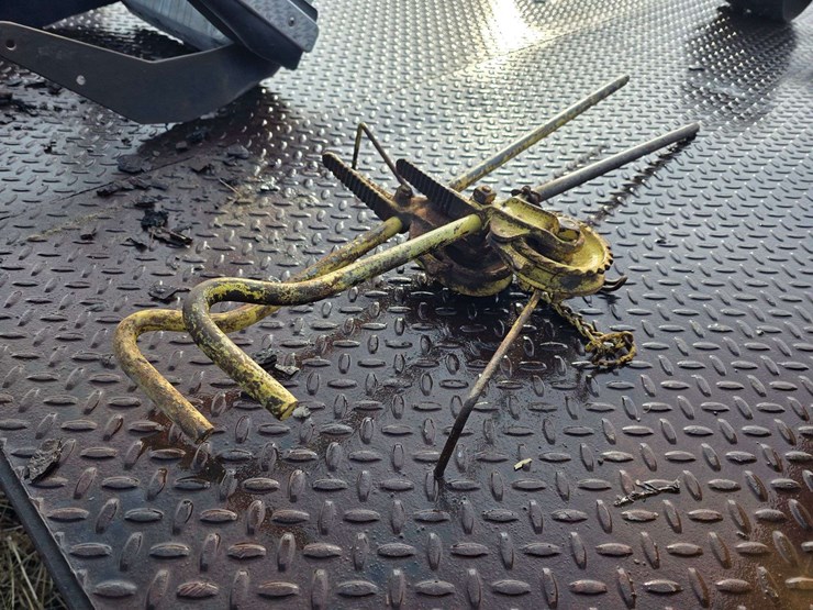 john-deere-planter-stakes-image-4