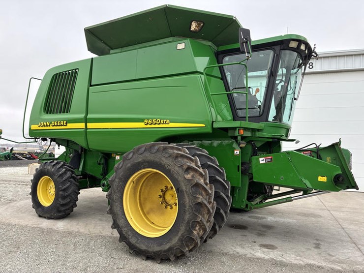 john-deere-2000-image-1