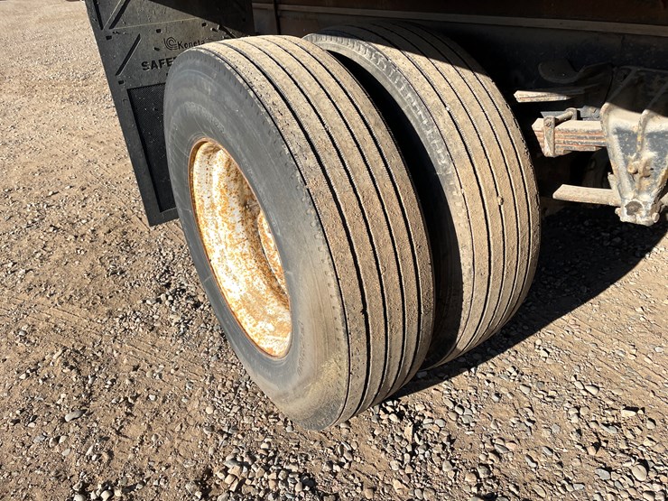 international-4700-image-12