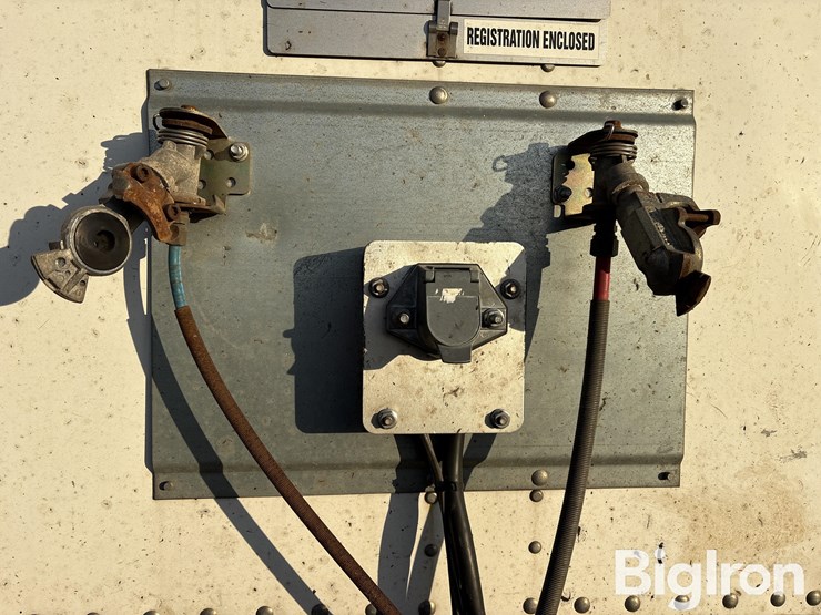 2019-wabash-28'-s/a-van-trailer-image-10