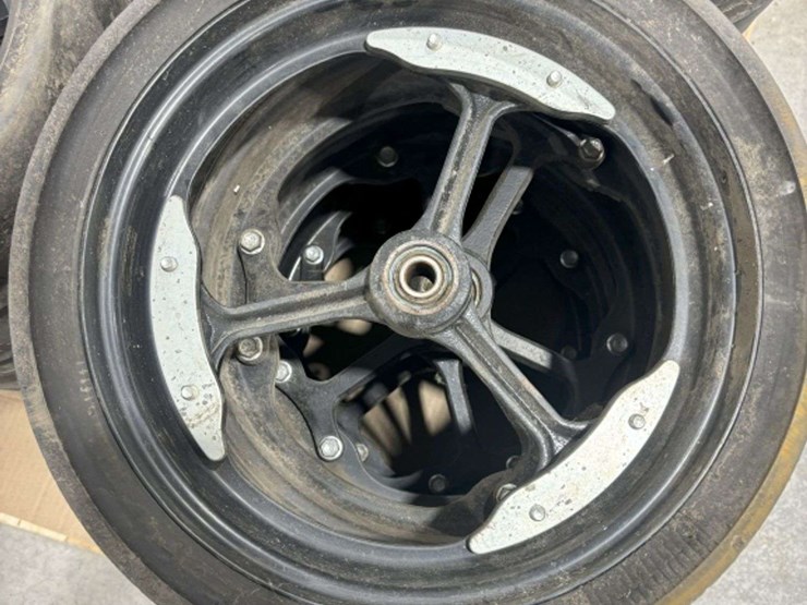 (20)-like-new-spoked-gauge-wheels,-buying-all-for-one-money-image-3