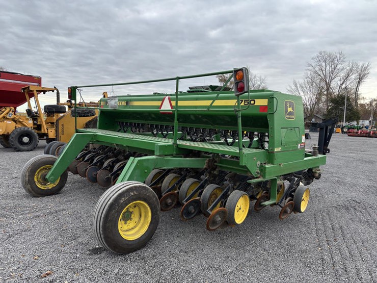 john-deere-750-image-17