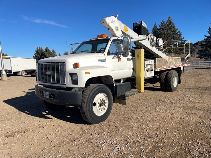 #1140-•-1995-chevrolet-kodiak-boom-truck-has-mn-title)-image-1
