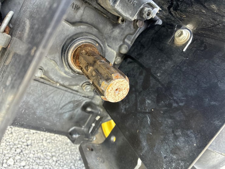 john-deere-1025r-image-22